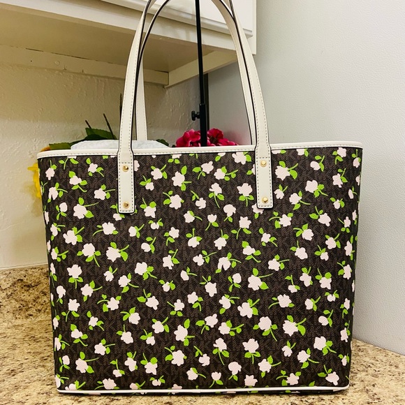 Michael KORS Large Open Tote - Picture 4 of 16